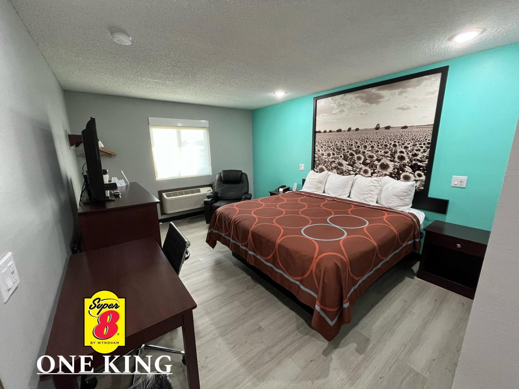 Super 8 By Wyndham Emporia Motel Dış mekan fotoğraf